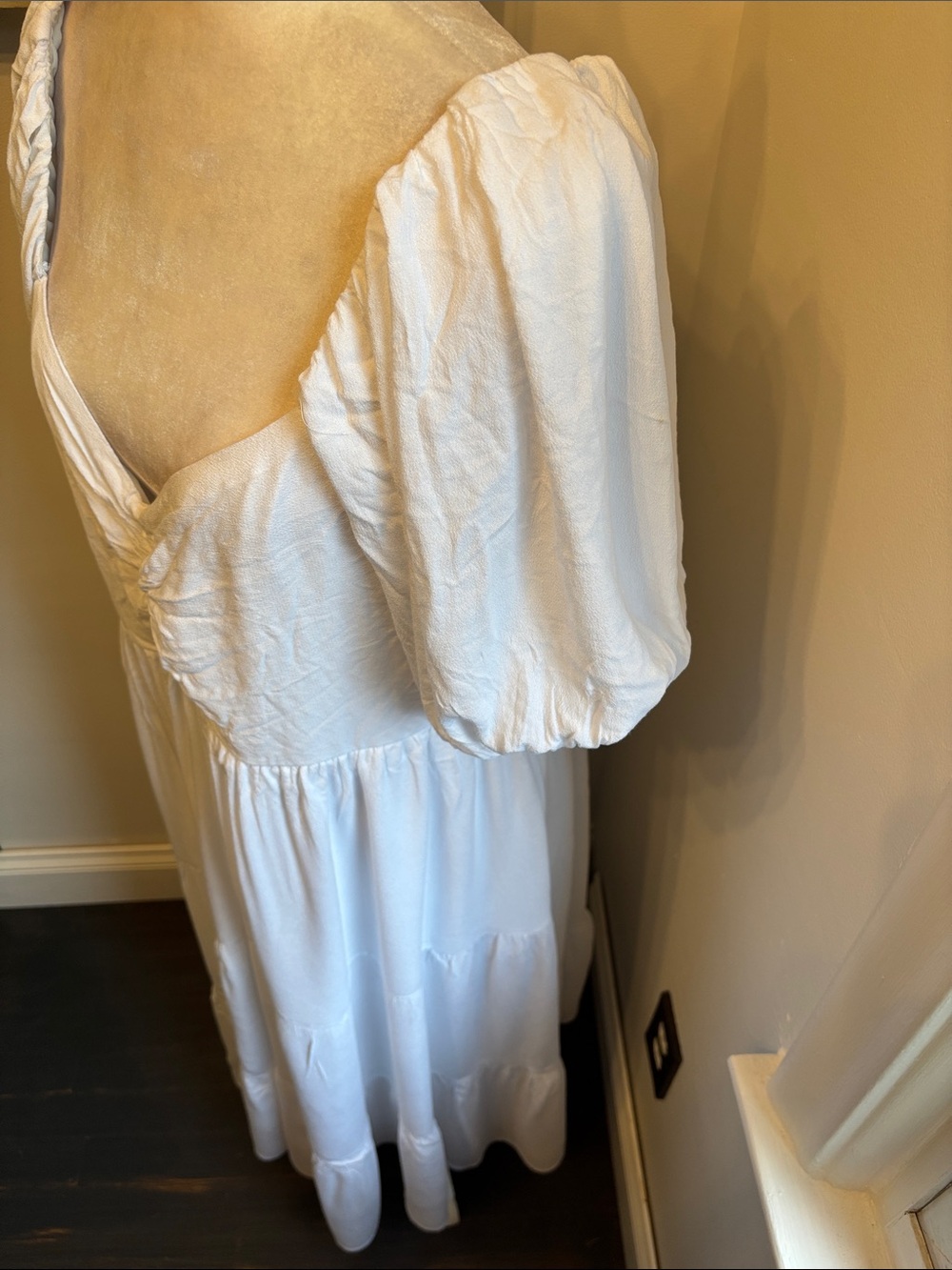 Arula Tiered Puff Sleeve Midi Dress White NWT - Picture 2 of 9